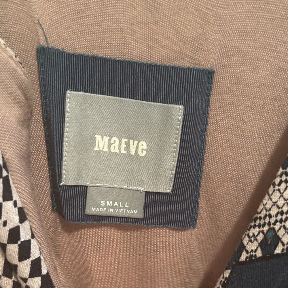 Marve Geometric Patterned Jacket - image 1